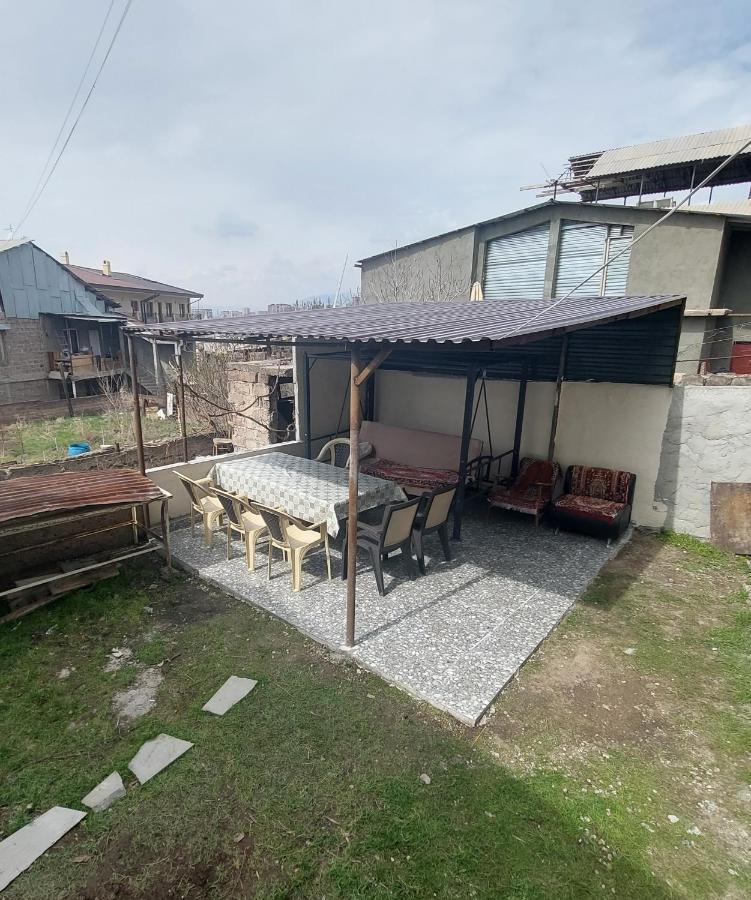 Sam'S Place, Tours With Sam 耶烈万 外观 照片