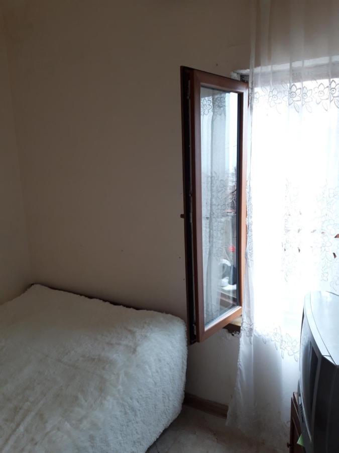 Sam'S Place, Tours With Sam 耶烈万 外观 照片